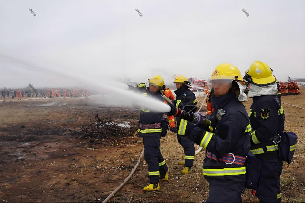 森林火灾扑救特殊车辆,远程供水管线车