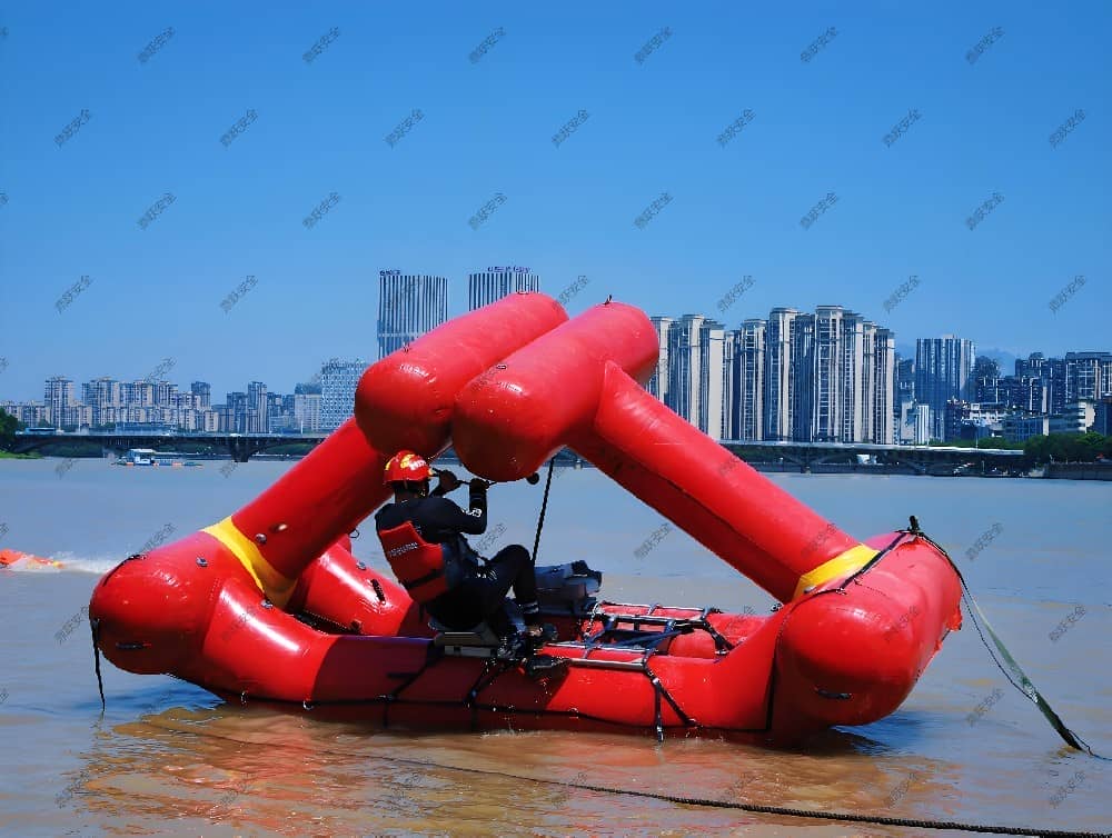 Self-righting from waves and currents, self-rescue lifeboat