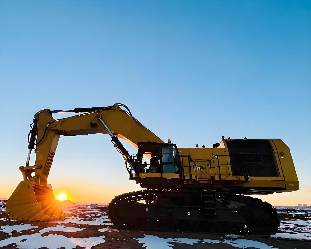 特种作业必备:中大型特类挖掘机,动力强劲