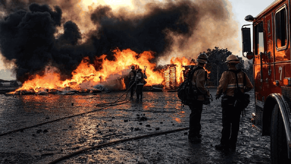 自动报警灭火控制器,火情秒响应,灭火快准狠