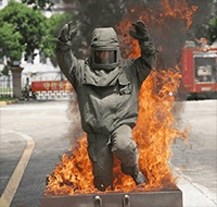 消防避火服:集成机制防护、隔热抗撕,筑牢生命防火墙