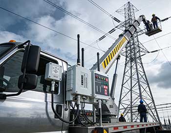 近电报警器如何守护电力作业安全?