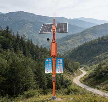 光伏驱动 + 智能语音:太阳能语音监控杆打造全方位监控