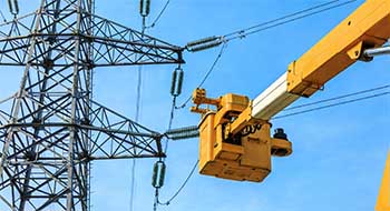 多级预警+精准感应：高空作业车辆近电感应报警器